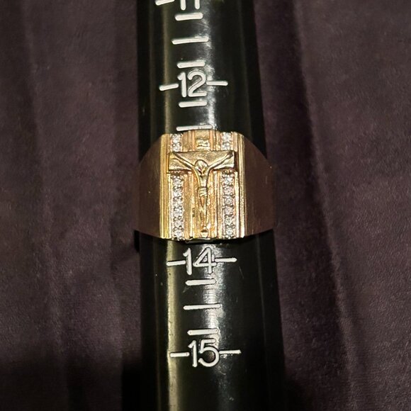 14K Yellow Gold Crucifix Ring with Diamond Accents, Size 13/13.5 - Picture 12 of 16